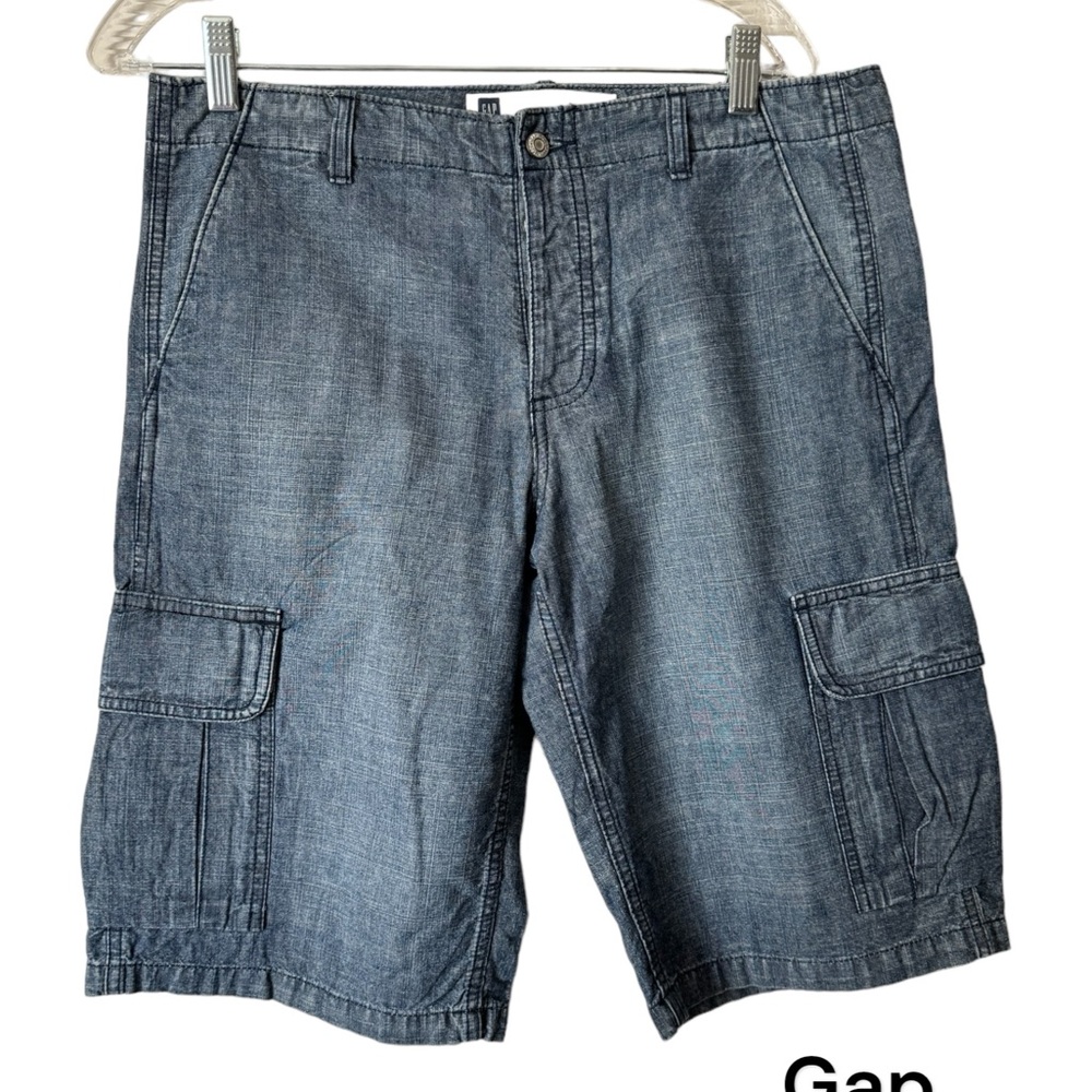 GAP WOMEN'S BUTTON FLY CARGO STYLE SHORTS SIZE: `10 #U - Picture 2 of 10